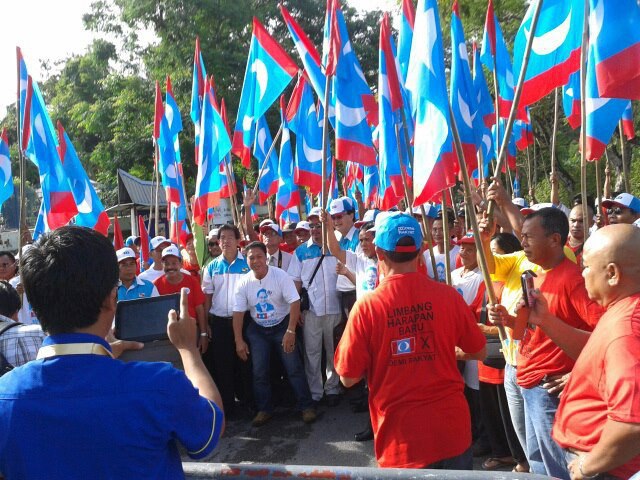 P221 Limbang（林梦）提名队伍。候选人砂捞越公正党主席YB Baru Bian