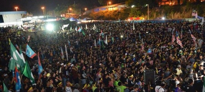 Gambar Terkini Dari Kuantan Sempena Himpunan "BLACK 505"... Ribuan Rakyat Berpakaian Hitam Mendengar Amanat DS Anwar Ibrahim...