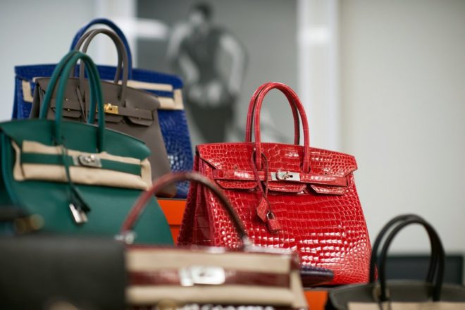 投资爱马仕柏金包(Hermès)吧！比投资股票、黄金更稳赚！